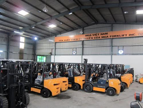 MGA xuất xưởng hơn 500 xe nâng lắp ráp tại Việt Nam